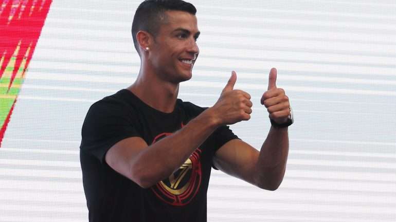 Cristiano Ronaldo ainda terá de se declarar culpado de quatro delitos fiscais perante a Audiência Nacional