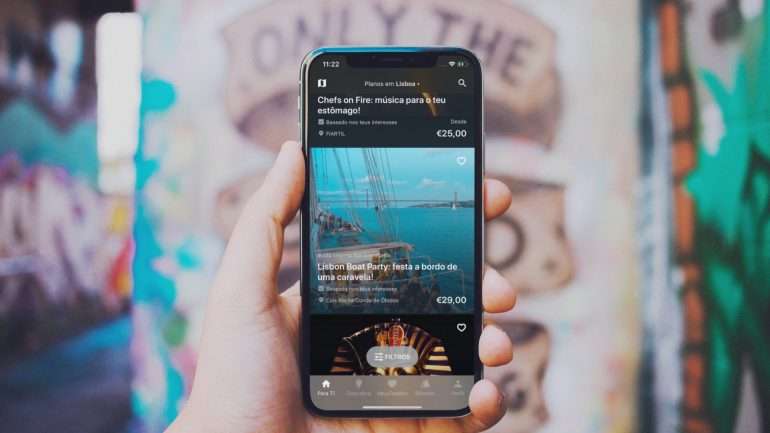 A Fever recomenda experiências para os utilizadores com bases nos interesses destes e permite adquirir os bilhetes através da app