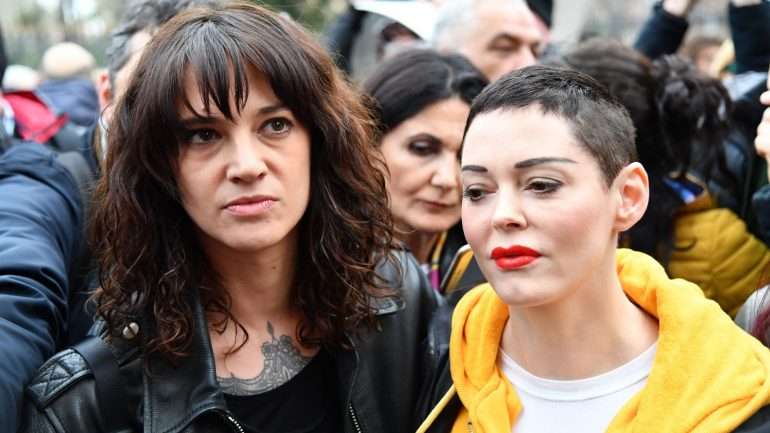 Asia Argento, à esquerda, e Rose McGowan, à direita, foram as duas principais vozes do movimento #MeToo