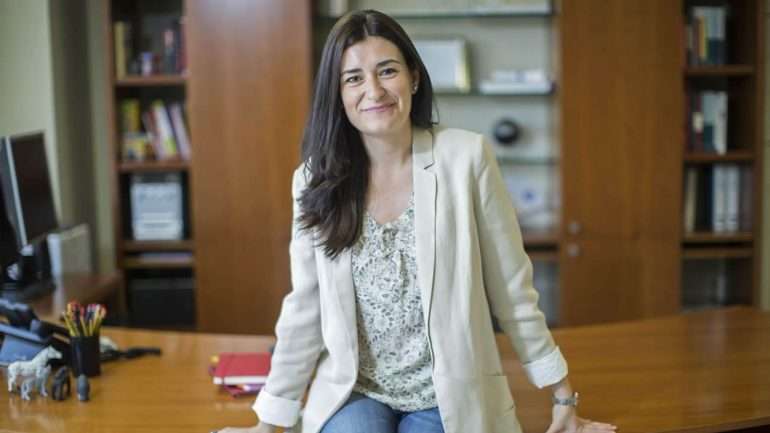 Em causa está o mestrado em Estudos Interdisciplinares de Género que Carmen Montón concluiu em 2011