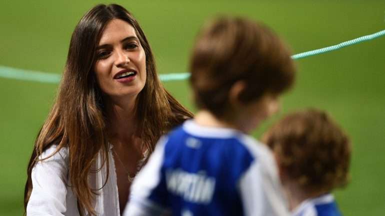 Sara Carbonero e Iker Casillas são pais de Martín e Lucas, de quatro e dois anos