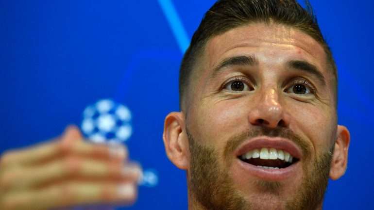 Resposta do central espanhol surgiu na conferência de imprensa de antevisão ao Real Madrid-Roma