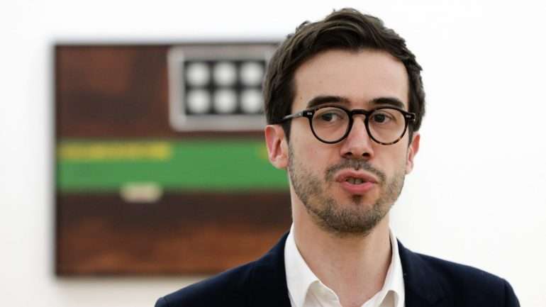 João Ribas fala numa "violação continuada" da sua "autonomia técnica e artística" e do "livre exercício" das suas funções