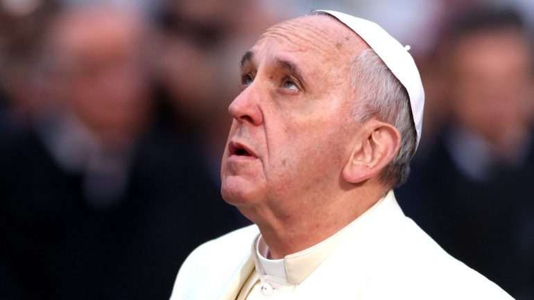 Acusado por um membro da Cúria Romana de encobrir um caso de abusos sexuais, o Papa Francisco enfrenta um dos períodos mais difíceis do pontificado