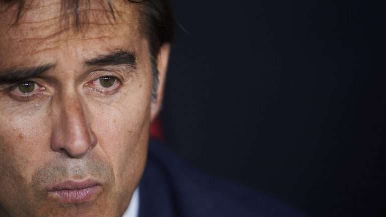 Julen Lopetegui foi derrotado na Supertaça Europeia pelo Atl. Madrid e já perdeu dez pontos em 24 possíveis na Liga