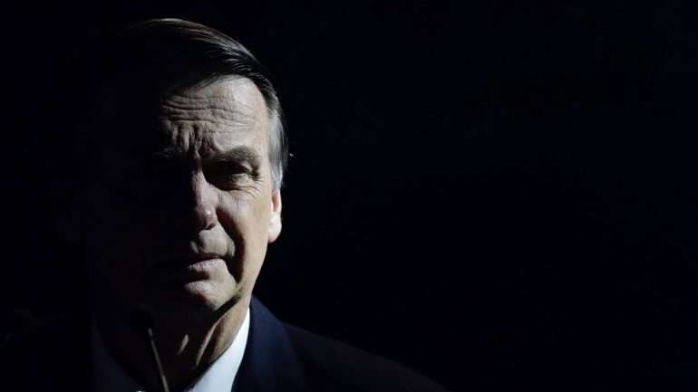 95% dos entrevistados pró-Bolsonaro disseram que não vão mudar de ideias até ao dia das eleições