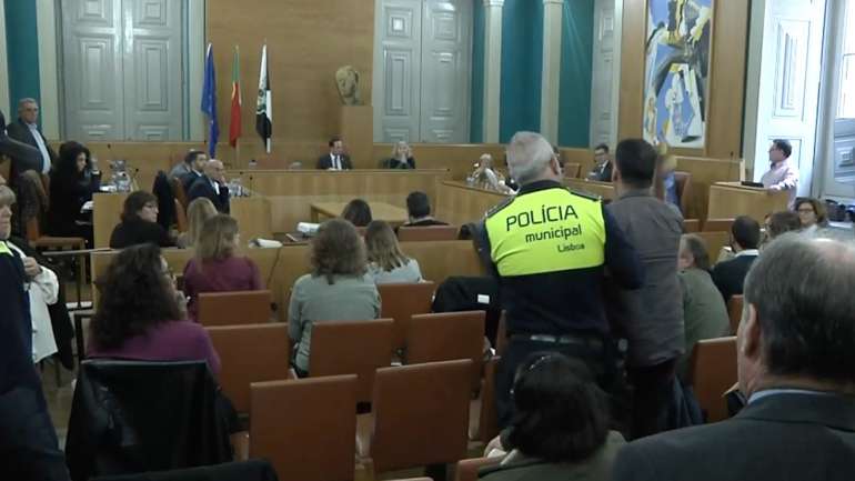 O munícipe pediu a palavra fora do período de intervenção pública