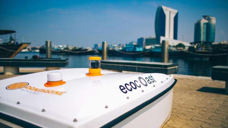 (fotografia de um WasteShark da empresa Ecocoast) -- fonte: CNN