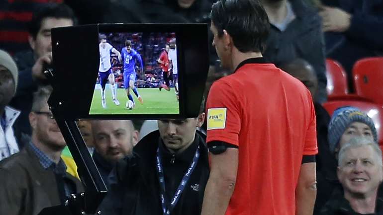A UEFA anunciou em setembro que o VAR vai ser introduzido na Liga dos Campeões em 2019/20