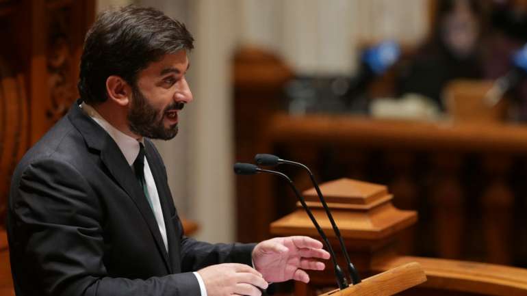 Tiago Brandão Rodrigues mostra-se apologista de “mudanças paulatinas”, defendendo que qualquer mudança tem de ser primeiro experimentada no terreno