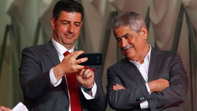 Rui Vitória foi o escolhido para substituir Jorge Jesus no verão de 2015, tendo ganho seis títulos na Luz