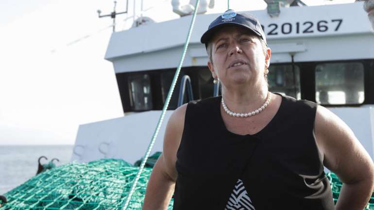 Ana Paula Vitorino referiu que a contratação de dois terços dos trabalhadores do porto de Setúbal é uma "questão crucial"