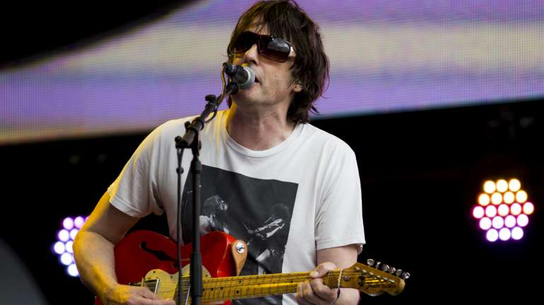 O vocalista e guitarrista Jason Pierce, antigo membro da banda Spacemen 3, é o líder dos Spiritualized, formados nos anos 1990