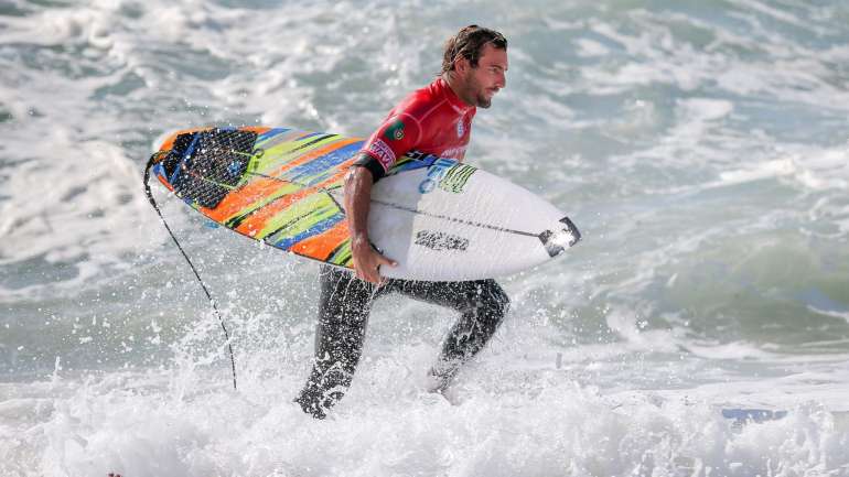 O surfista português Frederico Morais.