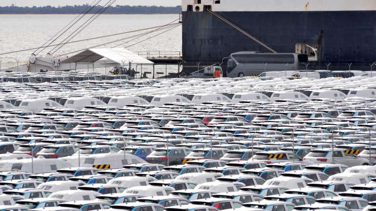 Em dezembro, por sua vez, foram matriculados 20.672 veículos automóveis, uma redução de 6,9% em comparação com igual mês do ano anterior