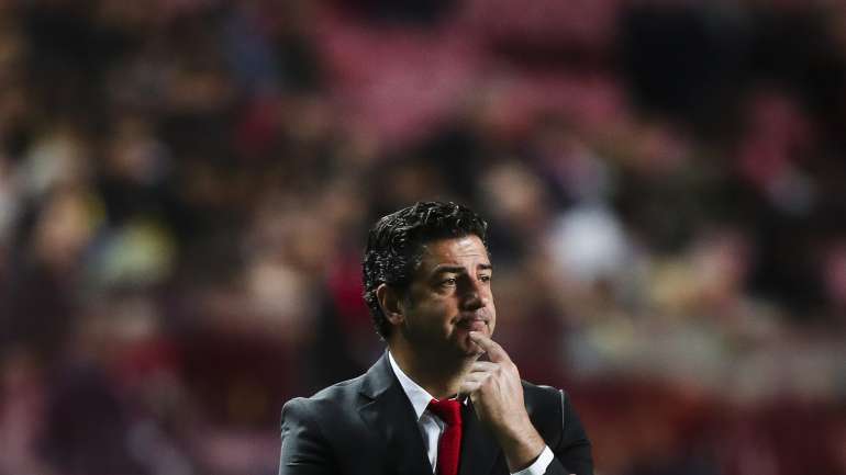 Rui Vitória assinou com o Al-Nassr até junho de 2020