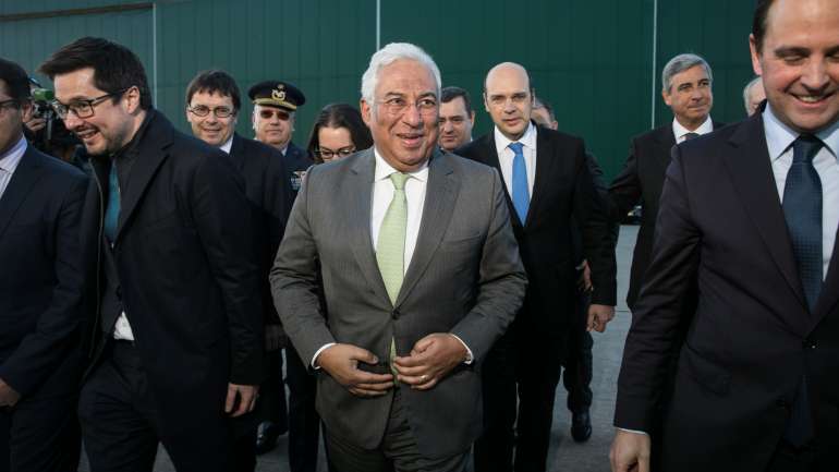 O primeiro-ministro, António Costa, na assinatura do acordo de financiamento da expansão da capacidade aeroportuária de Lisboa