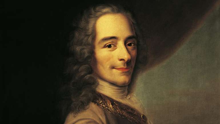 Escritor, historiador e filósofo, Voltaire é um dos nomes grandes do pensamento ocidental