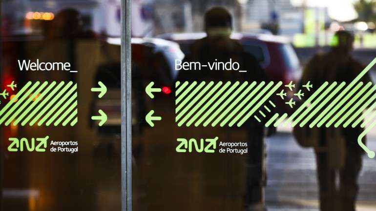A ANA assinou um acordo de financiamento com o governo português que pretende a expansão do aeoporto de Lisboa para o Montijo