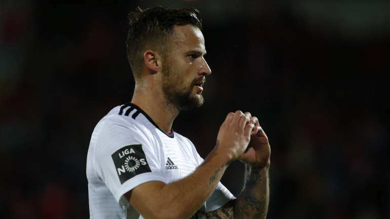 Seferovic inaugurou o marcador frente ao Santa Clara depois de ter bisado frente ao Rio Ave e de ser decisivo para o empate nas Aves