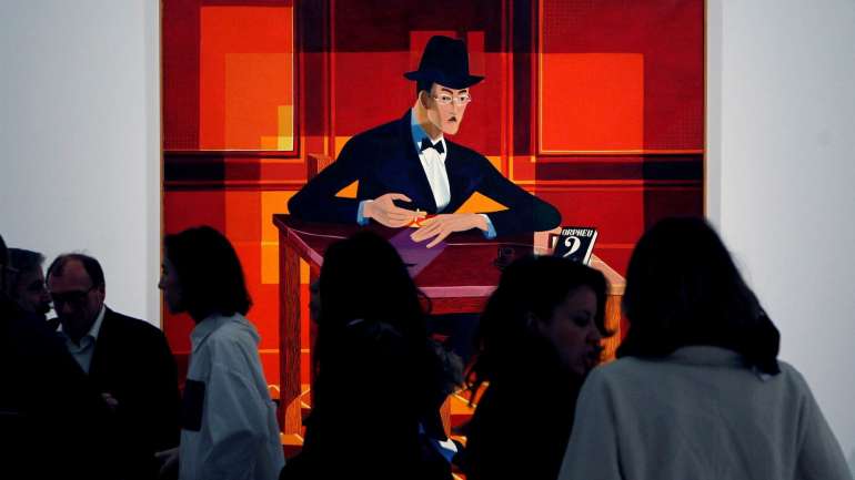 A poesia de Fernando Pessoa, incluindo os heterónimos, faz parte do programa de língua portuguesa do ensino secundário