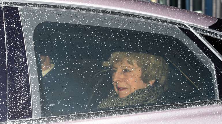Theresa May, à saída do número 10 de Downing Street para a Câmara dos Comuns, onde foi votada a moção de censura