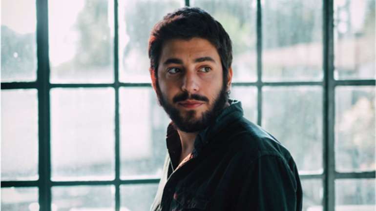 O novo álbum será editado em Portugal pela Valentim de Carvalho e no resto do mundo pela Warner Music Spain