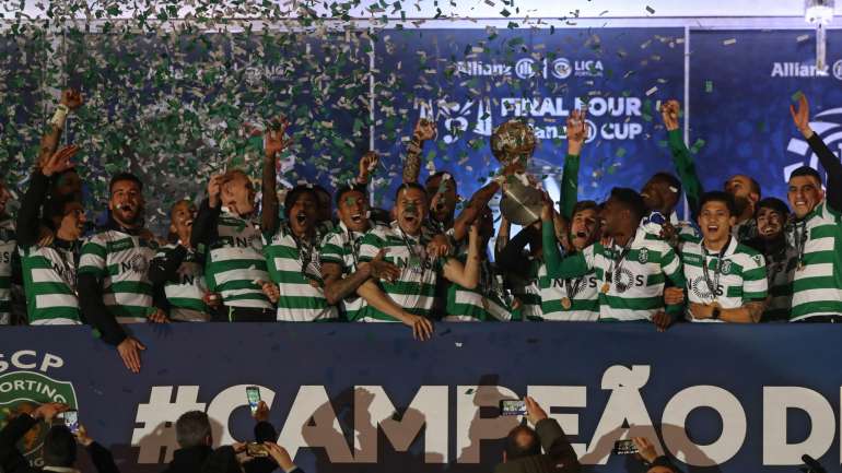 Sporting conquistou Taça da Liga pela segunda época consecutiva, numa final com muitas contrariedades pelo meio frente ao FC Porto