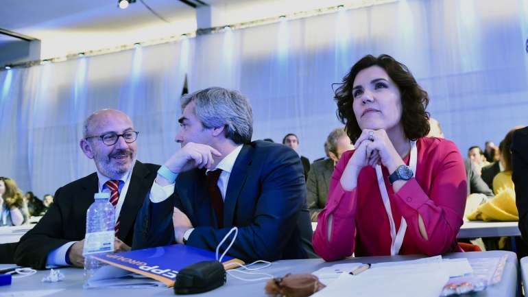 Telmo Correia, deputado eleito por Braga, Nuno Melo, natural de Famalicão e cabeça de lista às Europeias, e Assunção Cristas foram os oradores da noite