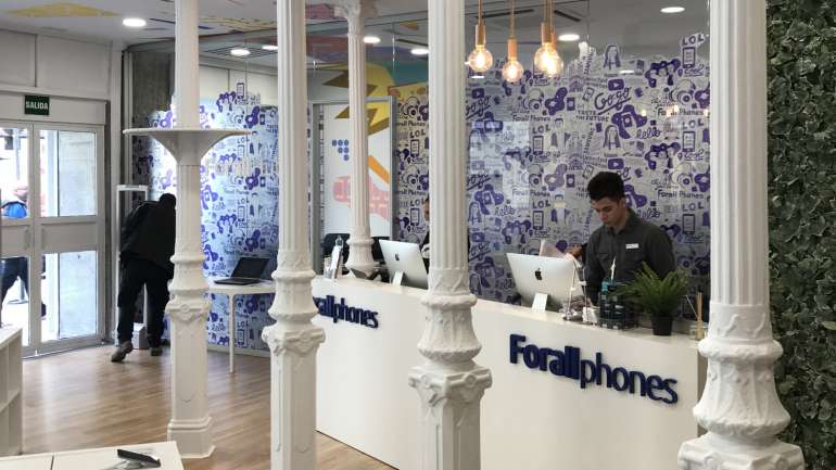 A loja em Madrid abre oficialmente este sábado e a empresa já está a preparar a abertura da primeira loja em Barcelona
