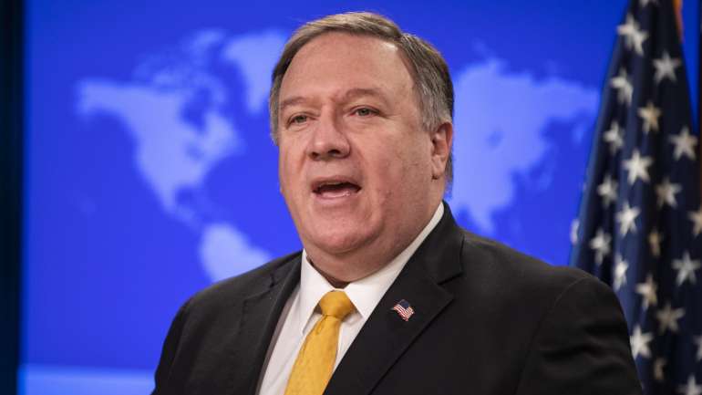 "O exército da Venezuela, sob as ordens de Maduro, estão a bloquear a ajuda que chega em camiões e navios", disse Mike Pompeo, secretário de Estado norte-americano