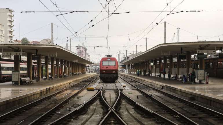 Em 2018, a CP -- Comboios de Portugal transportou 126 milhões de passageiros em 2018, mais 3,5% face a 2017