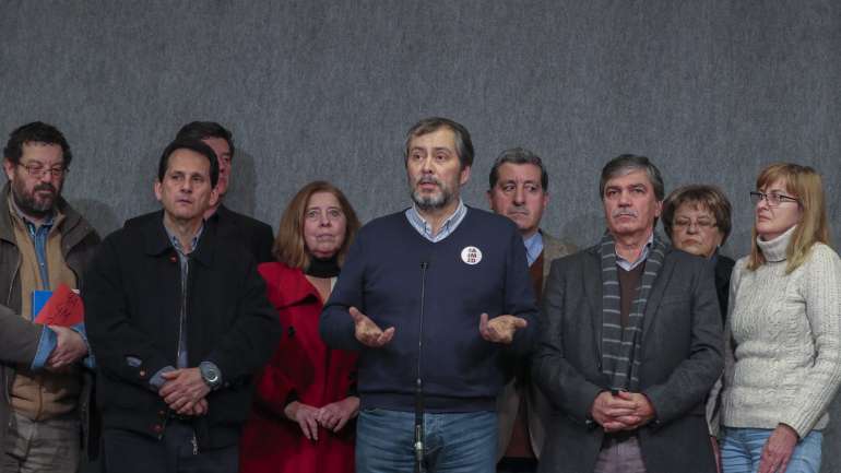 O secretário-geral da FENPROF declara que "o que o Governo está a tentar eliminar ilegalmente é tempo que as pessoas trabalharam, tempo que pertence aos professores"