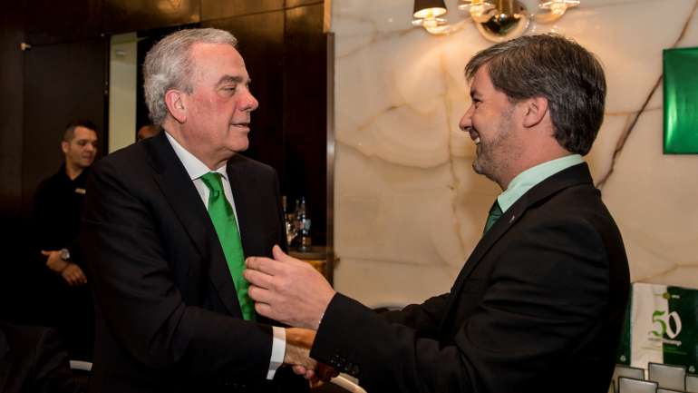 Bruno de Carvalho e José Maria Ricciardi numa cerimónia do Grupo Stromp, em Lisboa