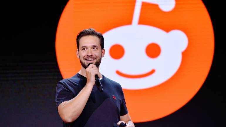 Um dos fundadores do Reddit, Alexis Ohanian, lançou o site para ser uma plataforma anarquista dedicada à liberdade de expressão