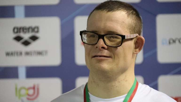 O atleta já era recordista mundial dos 25 livres, com 14,15 segundos
