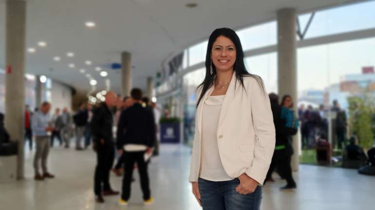 Daniela Braga está no MWC com a DefinedCrowd pela primeira vez. O evento decorre de 25 a 28 de fevereiro