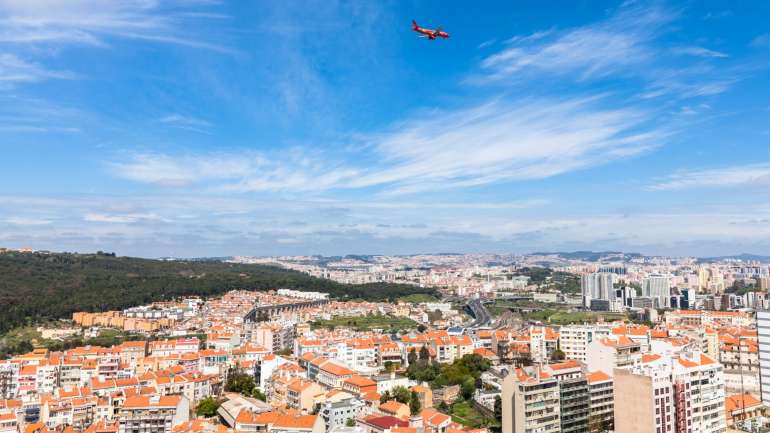 Apesar das conclusões do estudo, imigrantes ouvidas pelo Observador mostram-se satisfeitas com a sua vida em Portugal.