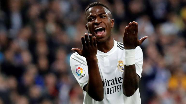 Vinícius, de 18 anos, que soma 28 jogos e três golos em 2018/19, deverá falhar a estreia pela seleção principal do Brasil