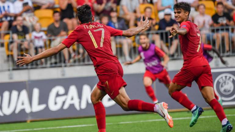 O jogador do Sporting de Braga Trincão, juntamente com Jota, foi o melhor marcador do Europeu de sub-19, em 2018