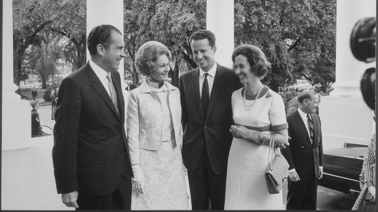 O rei Balduíno e a esposa, Fabíola com o casal Nixon