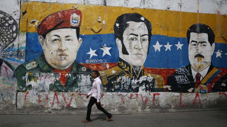 Oposição aponta o dedo a Maduro e acusa-o de ter mandado a polícia a casa de ambos
