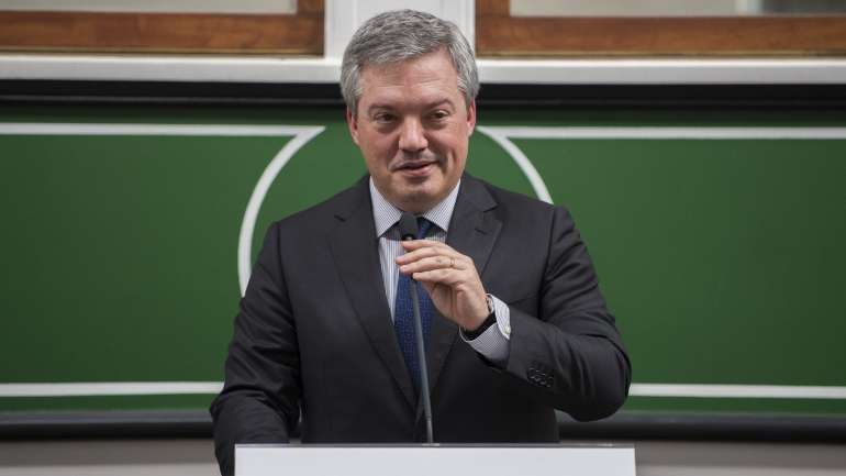 O também presidente da Câmara de Gaia salienta ainda que esta medida representa por si só um aumento da capacidade financeira das famílias