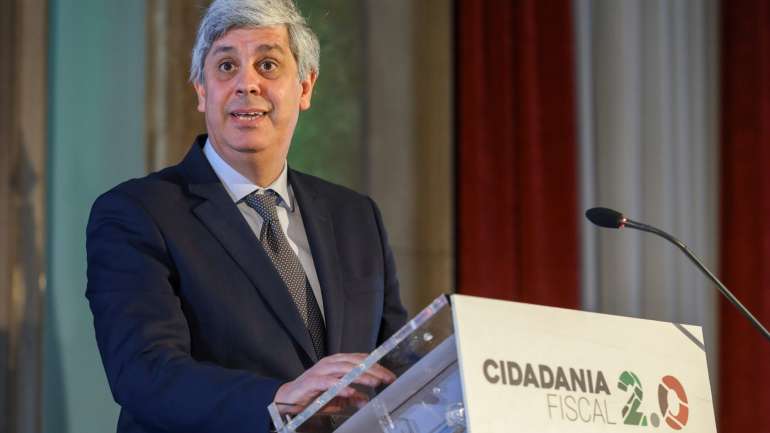 Com o objetivo de se reforçar e melhorar a comunicação com os contribuintes vai também ser criado no seio da AT um Serviço de Apoio e Defesa dos Contribuintes.