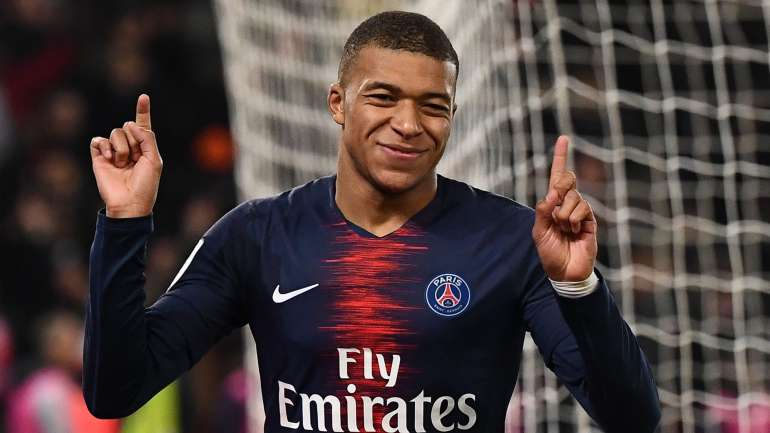 O avançado francês recusou o Real Madrid no verão de 2017 e escolheu o PSG
