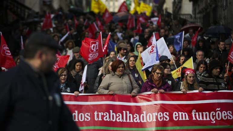 Os 19 funcionários que participaram na manifestação da CGTP não ocuparam um terço da lotação do autocarro camarário