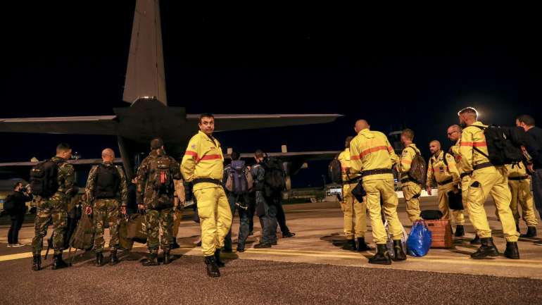 Entre os 70 elementos destacados para o distrito de Buzi estavam elementos dos bombeiros, proteção civil, GNR  e técnicos da EDP