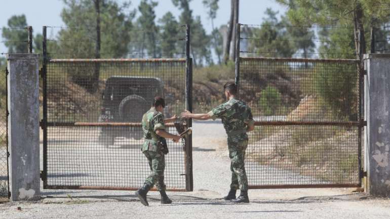 Várias armas e outro equipamento militar desapareceram dos paióis de Tancos em junho de 2017