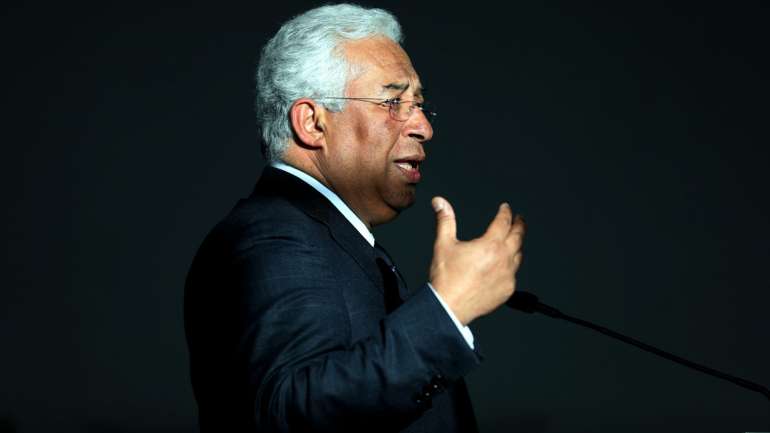 Já não é a primeira vez que o primeiro-ministro tem de tomar uma iniciativa do género, a última vez foi no caso das licenciaturas.