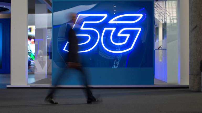 A instalação de antenas 5G tem levantado receios em relação à saúde e segurança
